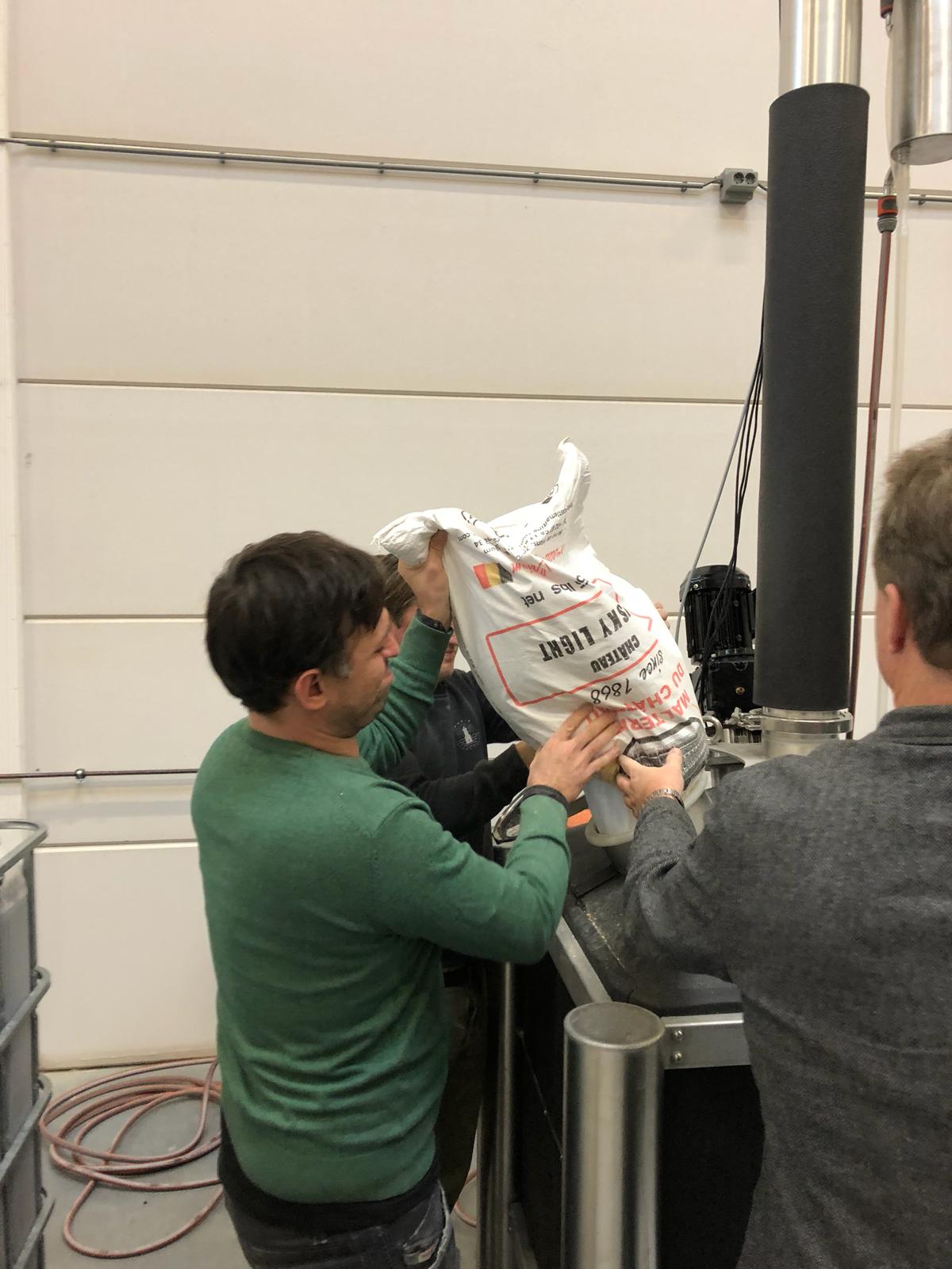 3cc6560c-ecac-428e-a9e8-2617f1fd2c50